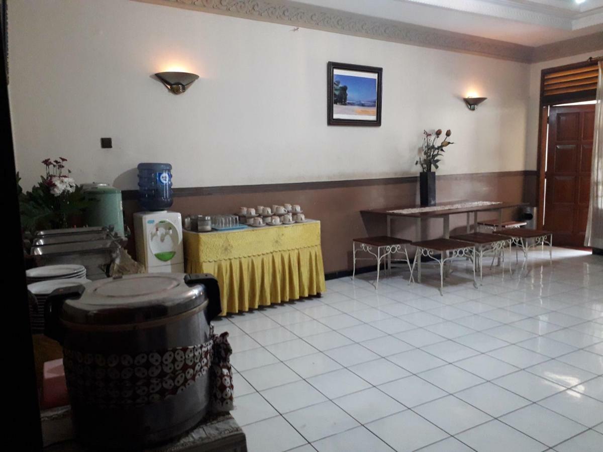 Vidi 1 Hotel Jogjakarta Kejayan ภายนอก รูปภาพ